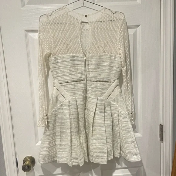 Self-Portrait Ivory Long Sleeve Mesh Dress - Picture 6 of 7